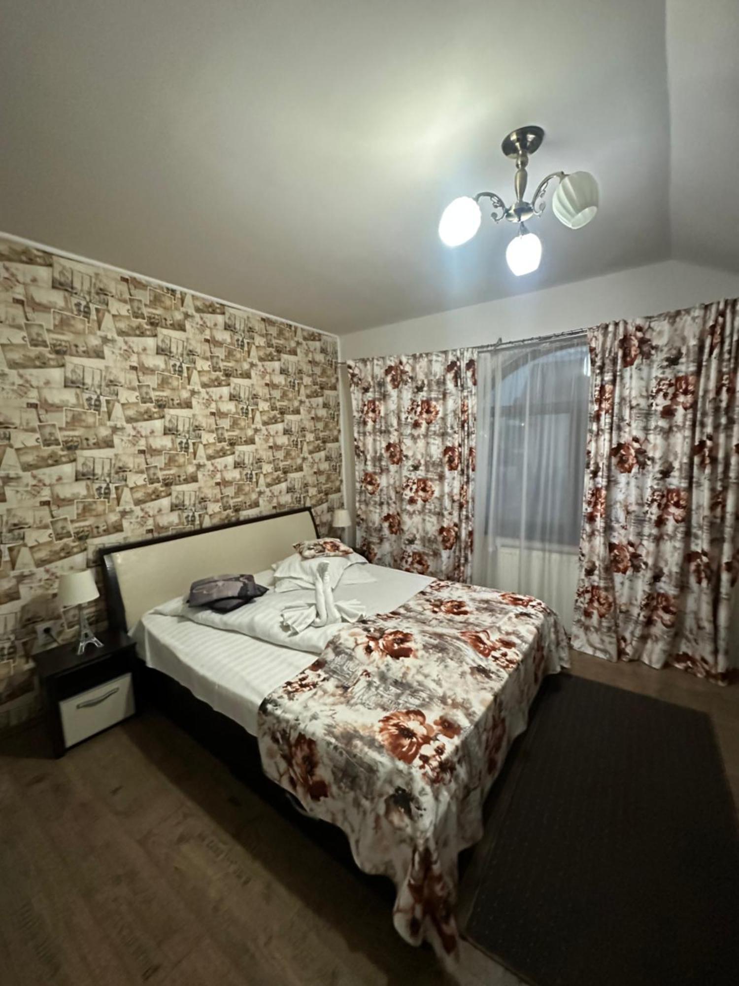 Pensiunea Casa Simoni Ploieşti Exterior foto