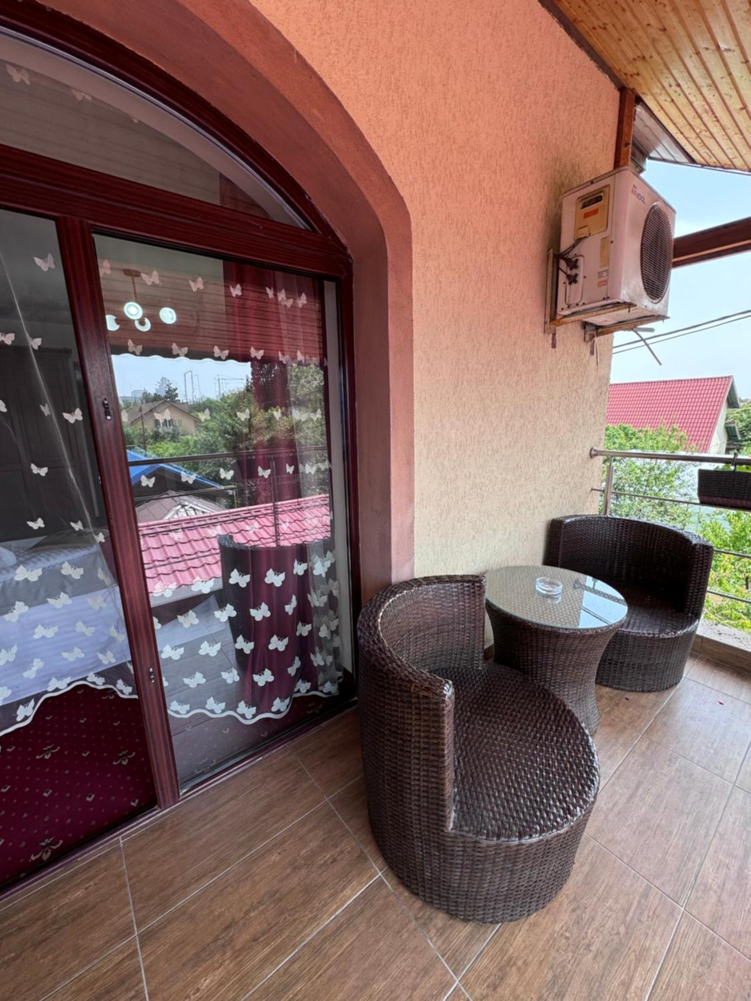 Pensiunea Casa Simoni Ploieşti Exterior foto
