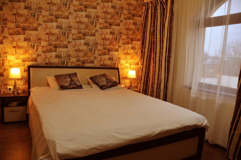 Pensiunea Casa Simoni Ploieşti Habitación foto
