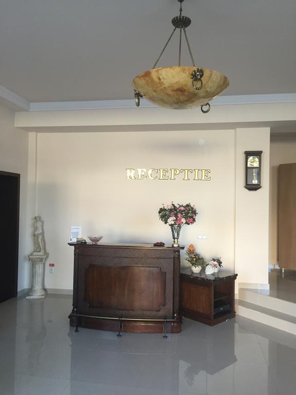 Pensiunea Casa Simoni Ploieşti Exterior foto