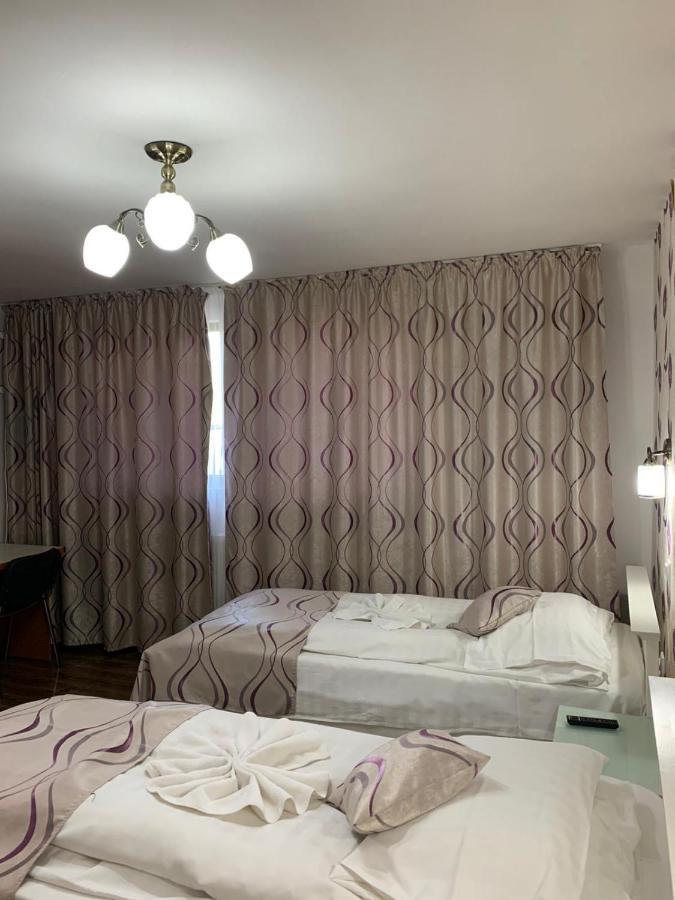 Pensiunea Casa Simoni Ploieşti Exterior foto